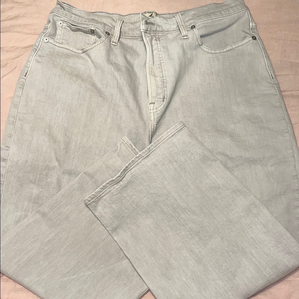 Madewell - The Perfect Vintage Wide Leg Crop Jean - Color: Stone